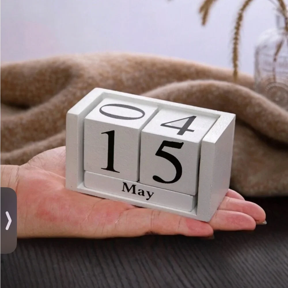 New! White Perpetual Calendar Block